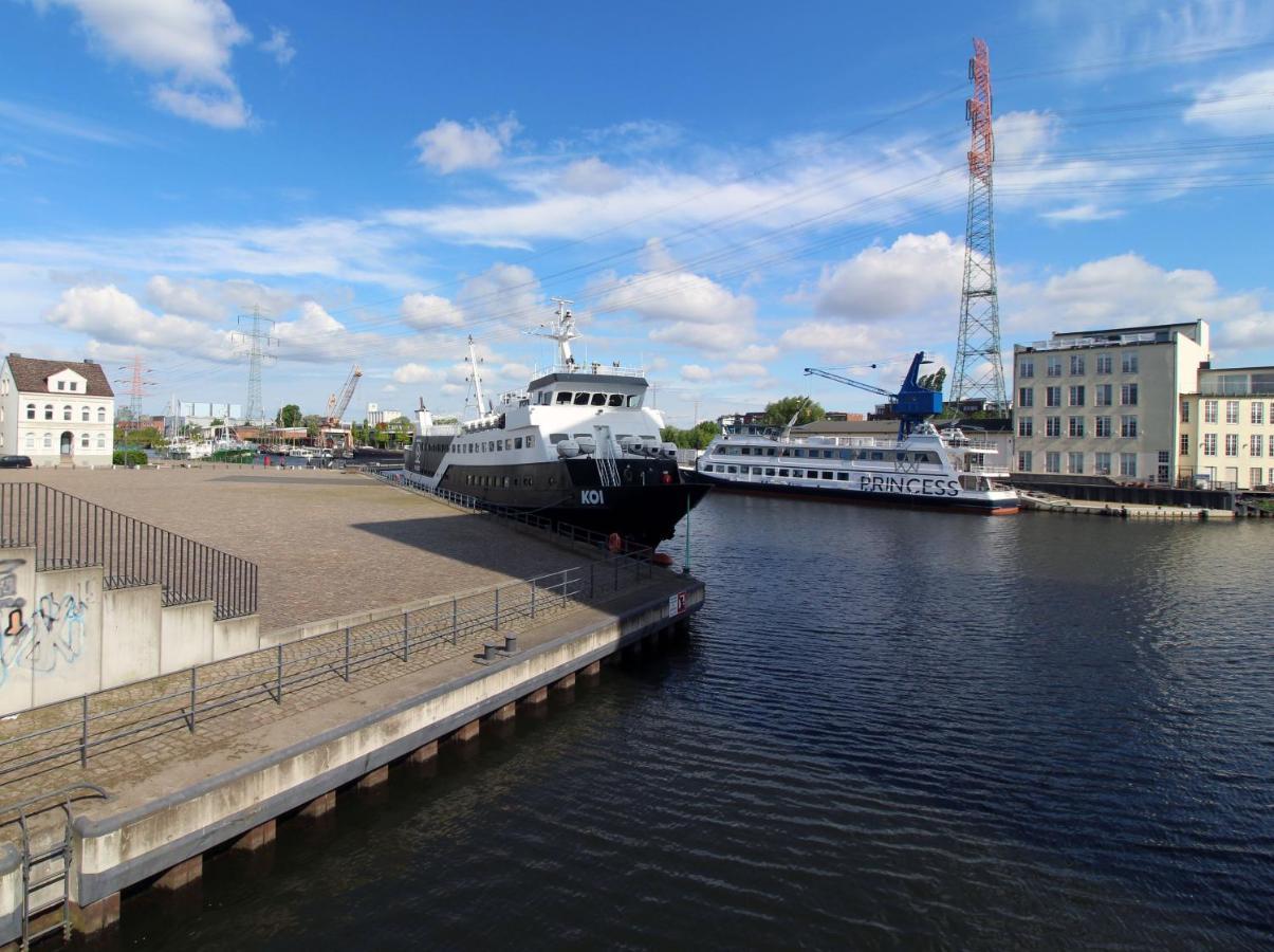 Neu! Einmaliges Loft Im Binnenhafen - Hafenblick! Hamburgo Exterior foto